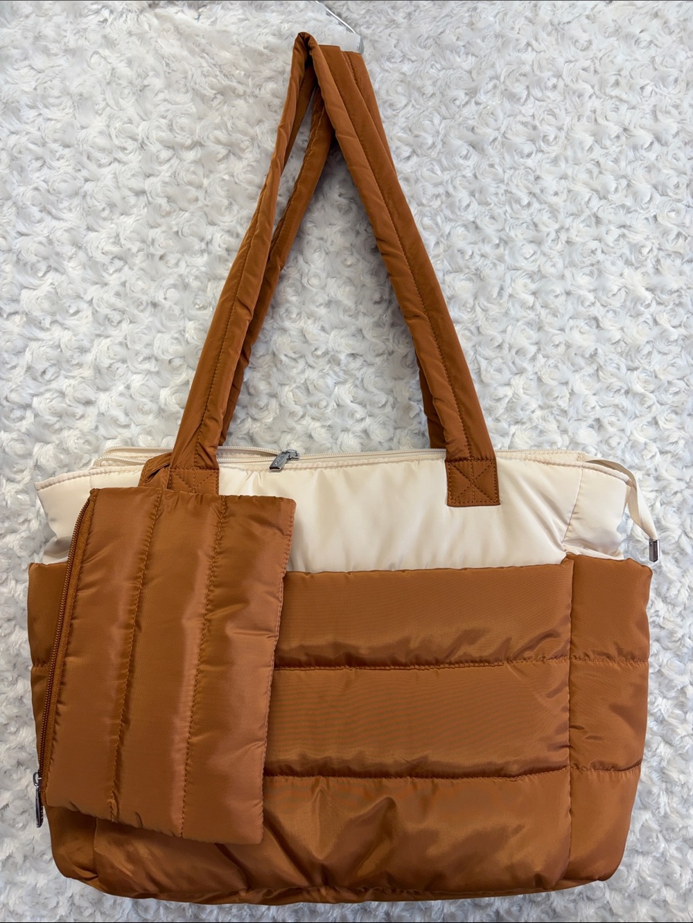 Top Design Puffer Tote Bag brown and Cream - Lightweight Quilted laptop sleeve